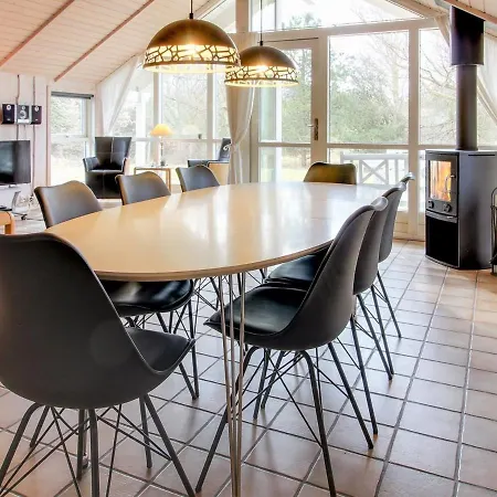 Tovi Holiday home