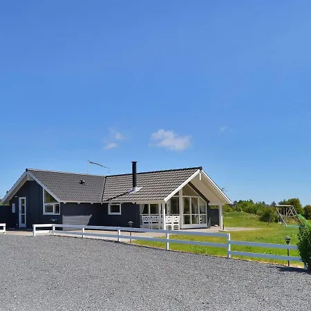 Tovi Holiday home
