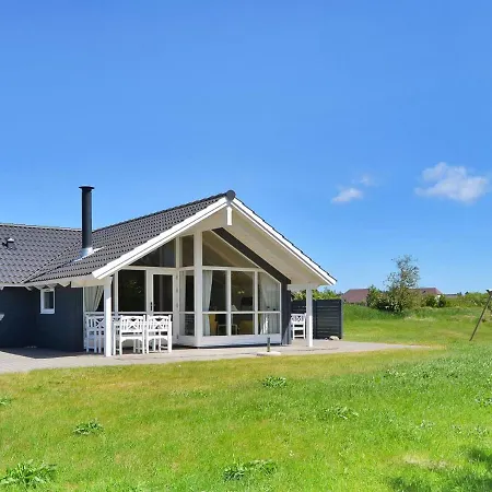 Tovi Holiday home