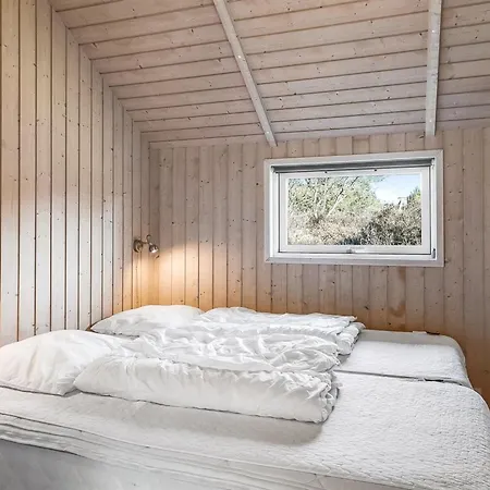 Tovi - 4km From The Sea By Interhome